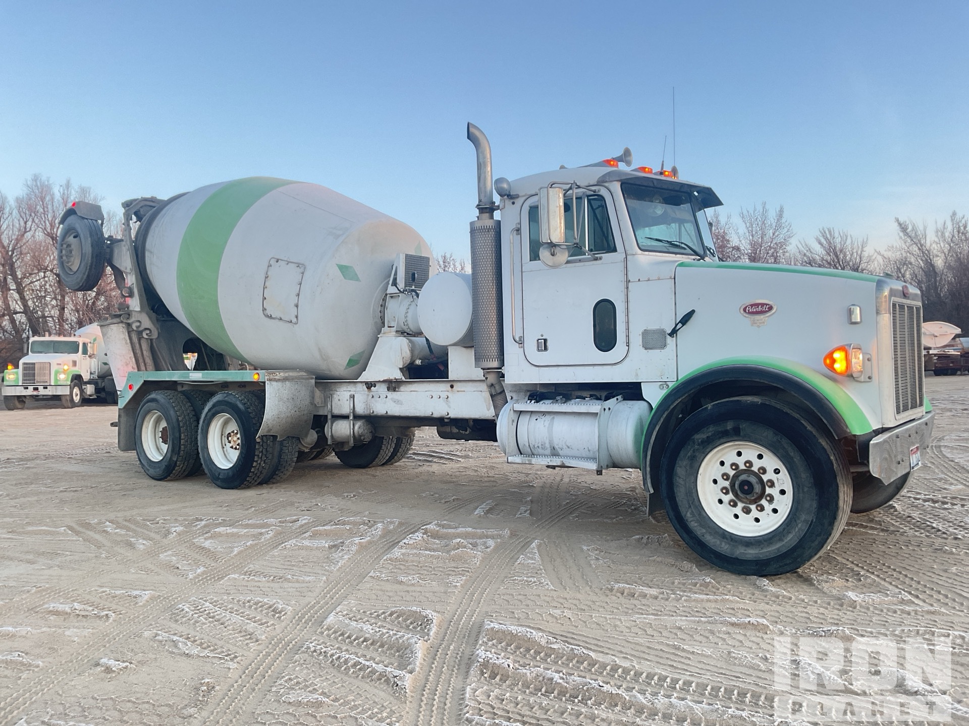 General Appearance with Foto, angolo anteriore destro