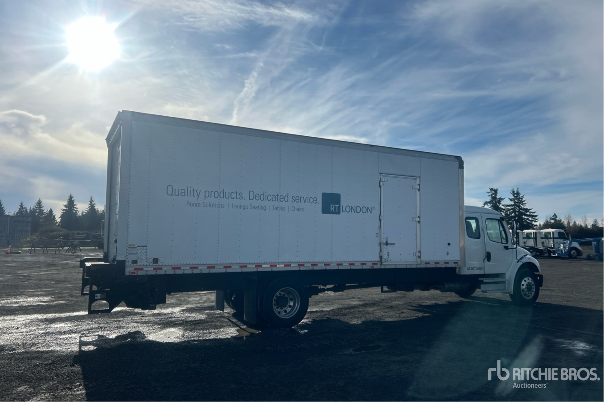 General Appearance with Picture, Right Rear Corner