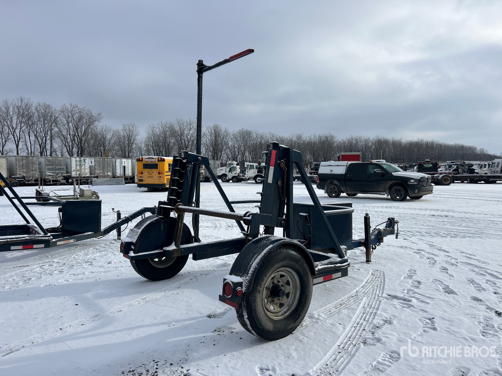 General Appearance with Picture, Right Rear Corner