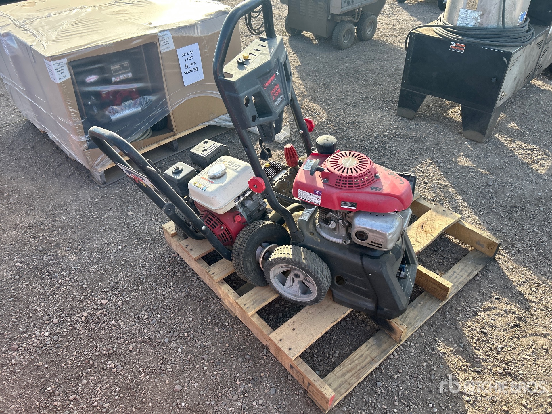 General Appearance with Picture, Right Front Corner