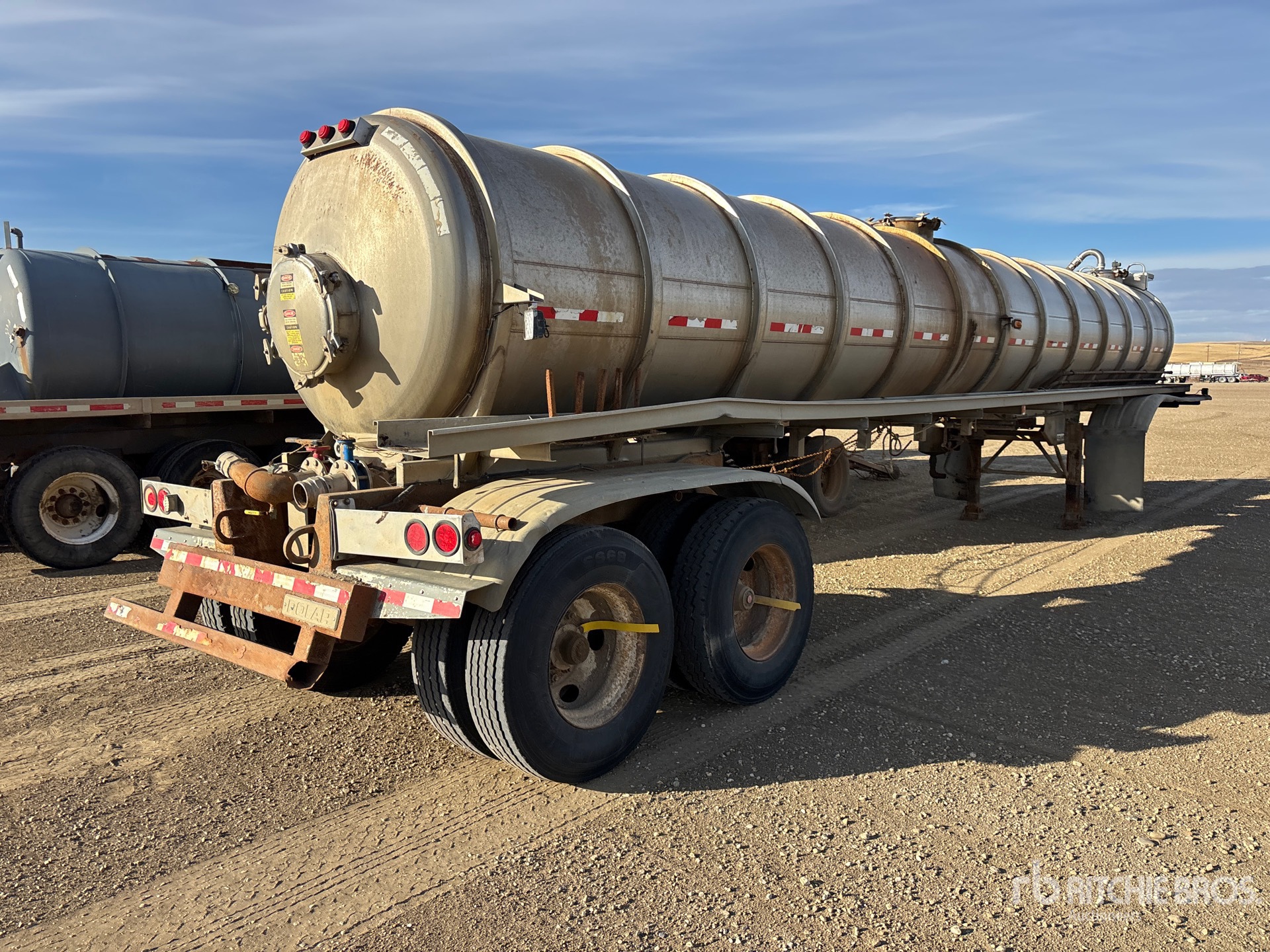 General Appearance with Foto, angolo anteriore sinistro