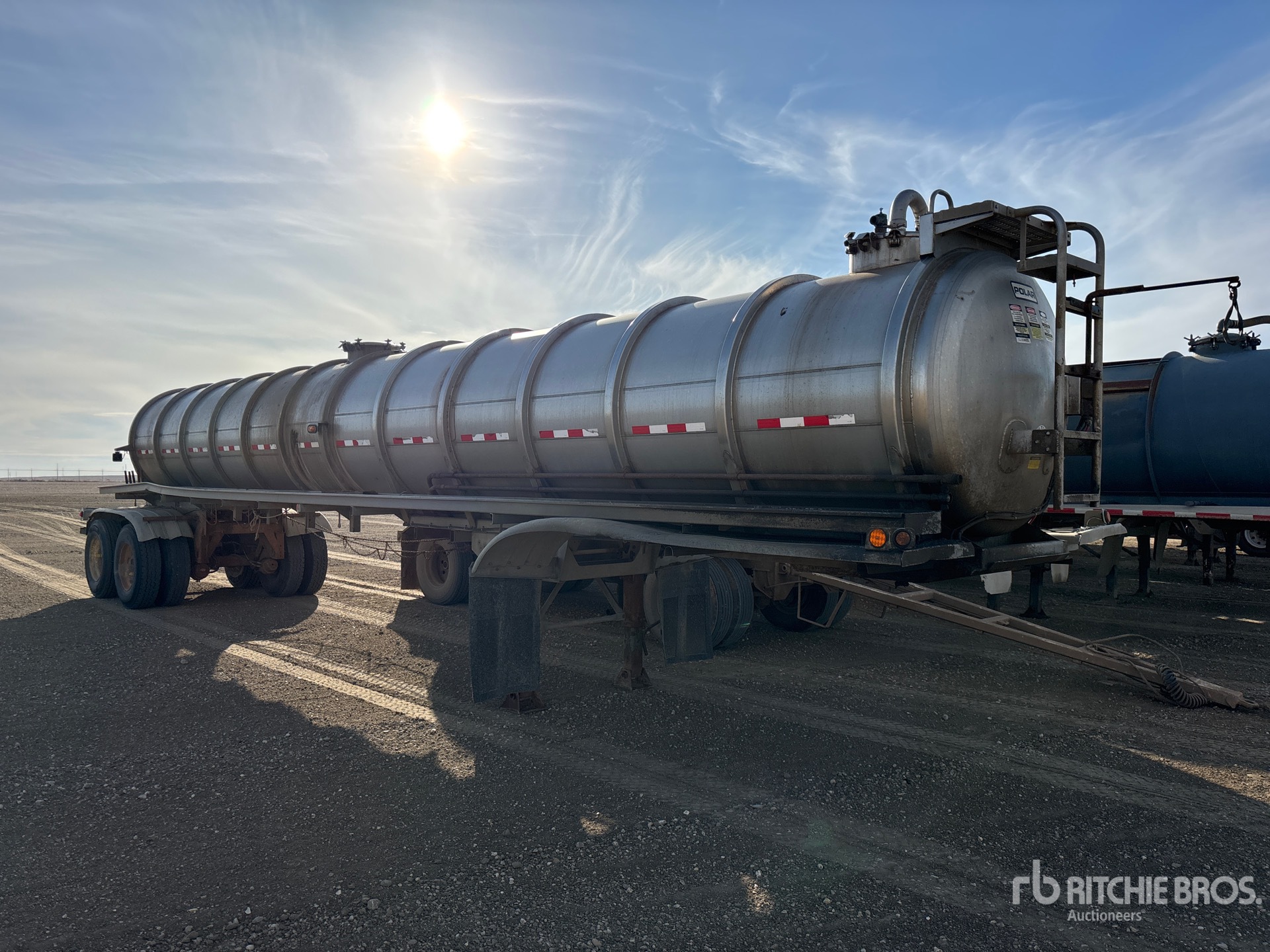 General Appearance with Foto, angolo anteriore destro