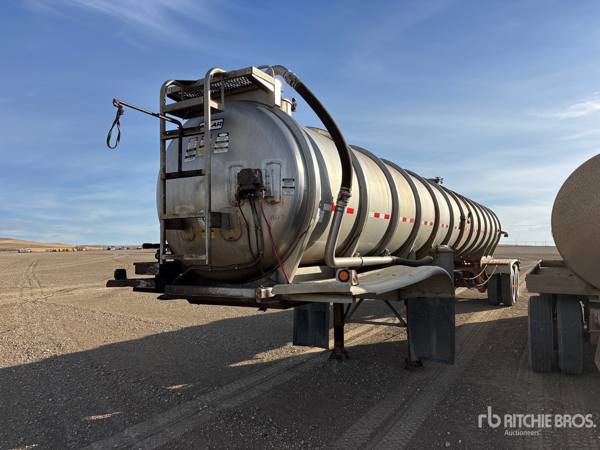 General Appearance with Foto, angolo anteriore sinistro