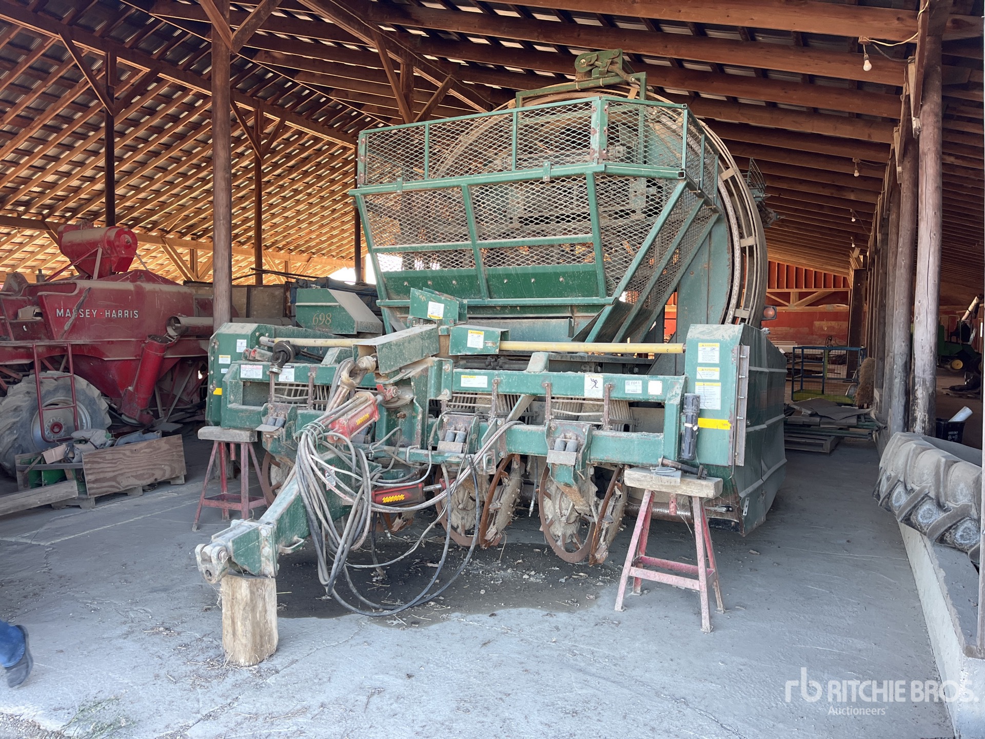 General Appearance with Featured Photo