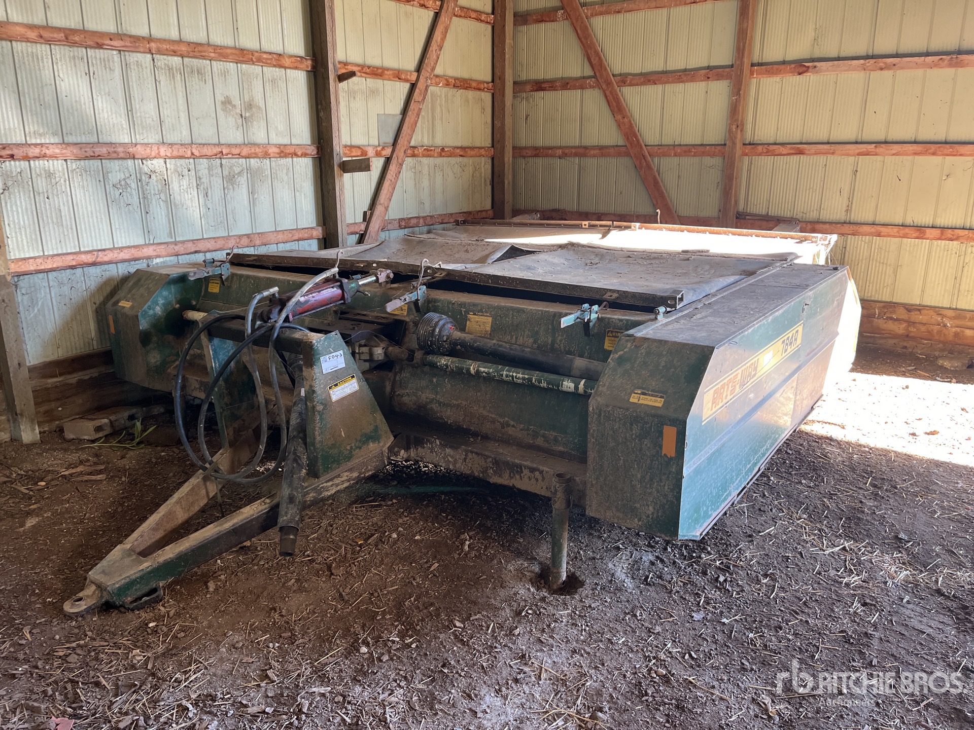 General Appearance with Foto, angolo anteriore sinistro