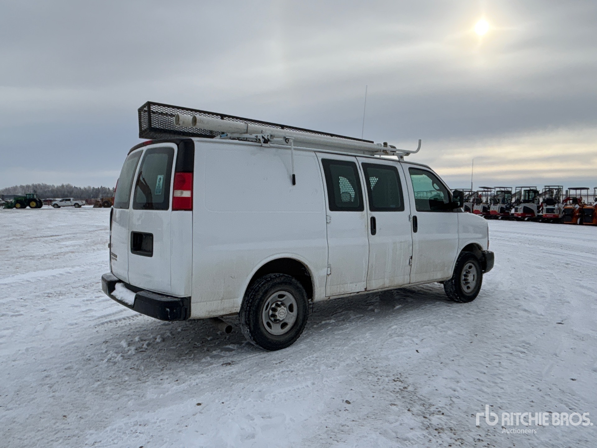 General Appearance with Picture, Right Rear Corner