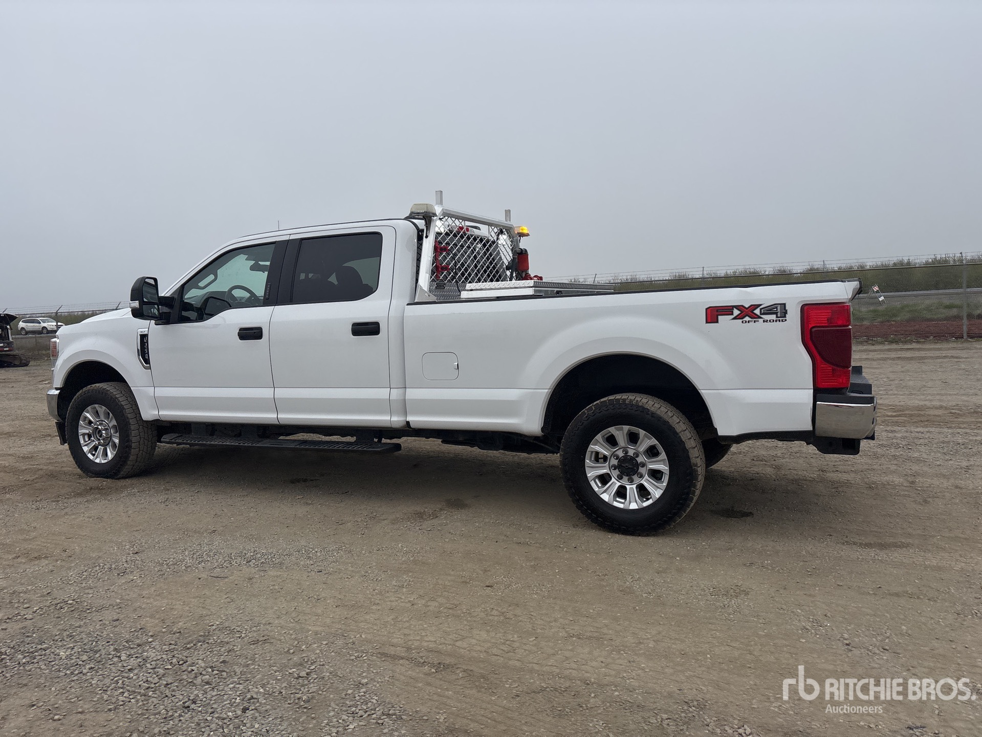 General Appearance with Bild, Ecke hinten links