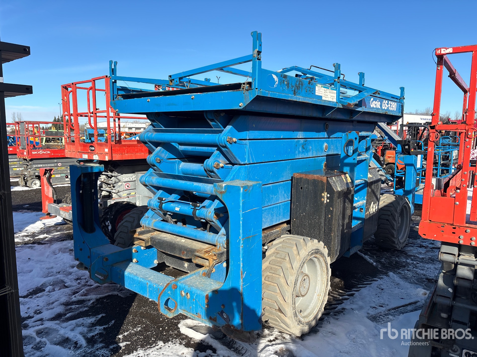 General Appearance with Picture, Left Front Corner