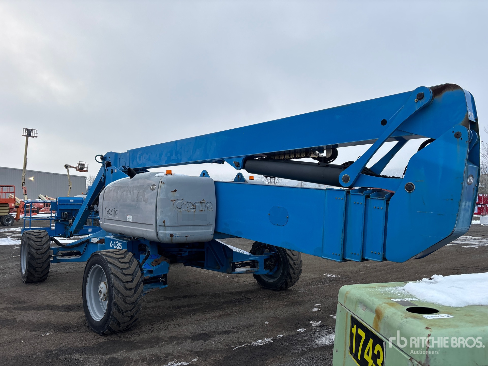 General Appearance with Imagen: esquina trasera izquierda