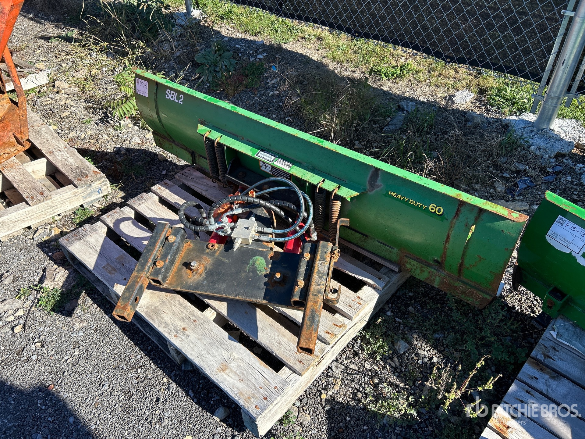 General Appearance with Bild, Ecke hinten rechts