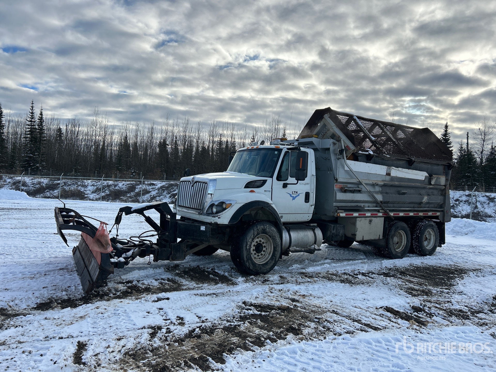 General Appearance with Featured Photo