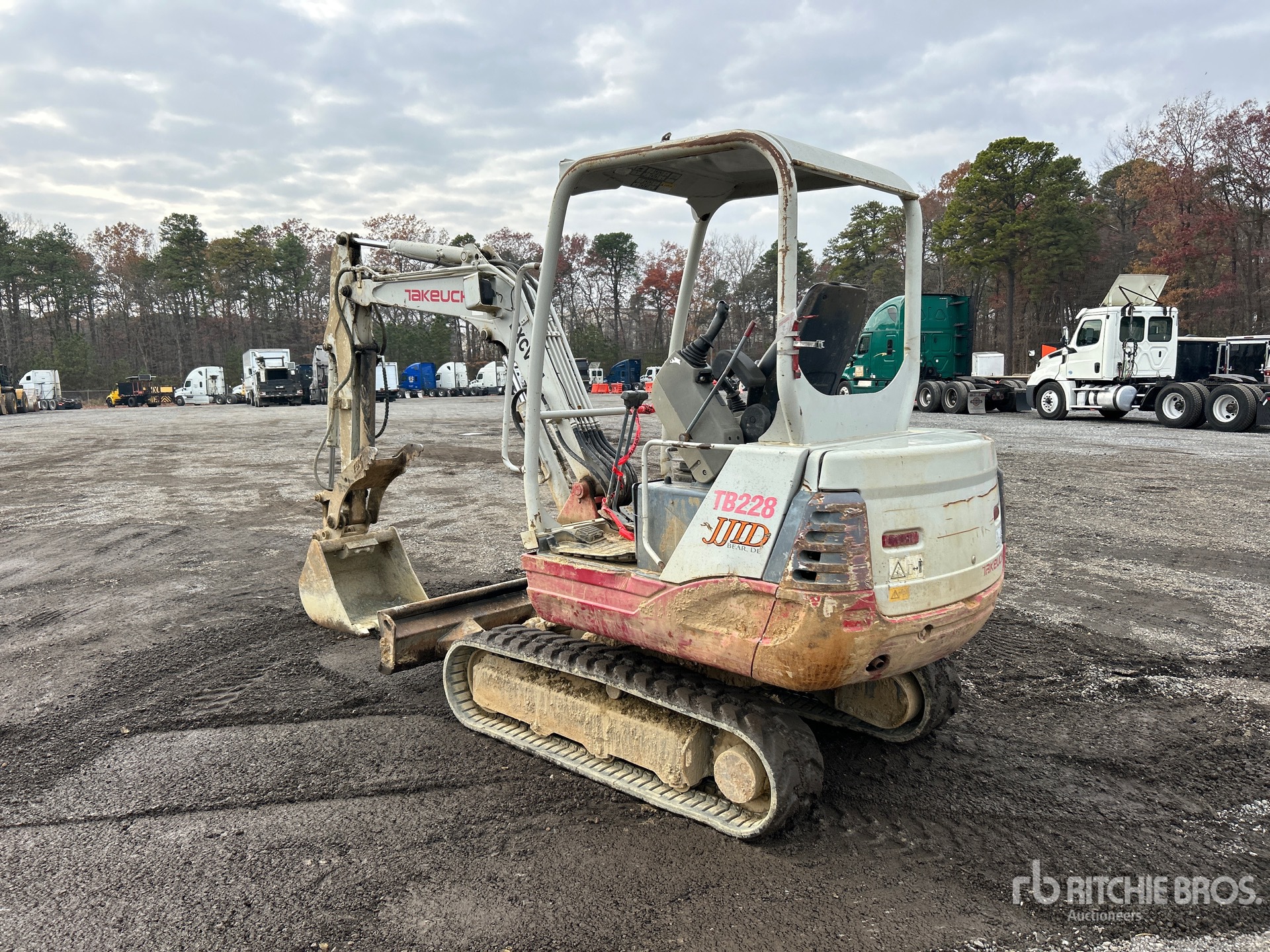 General Appearance with Picture, Left Rear Corner