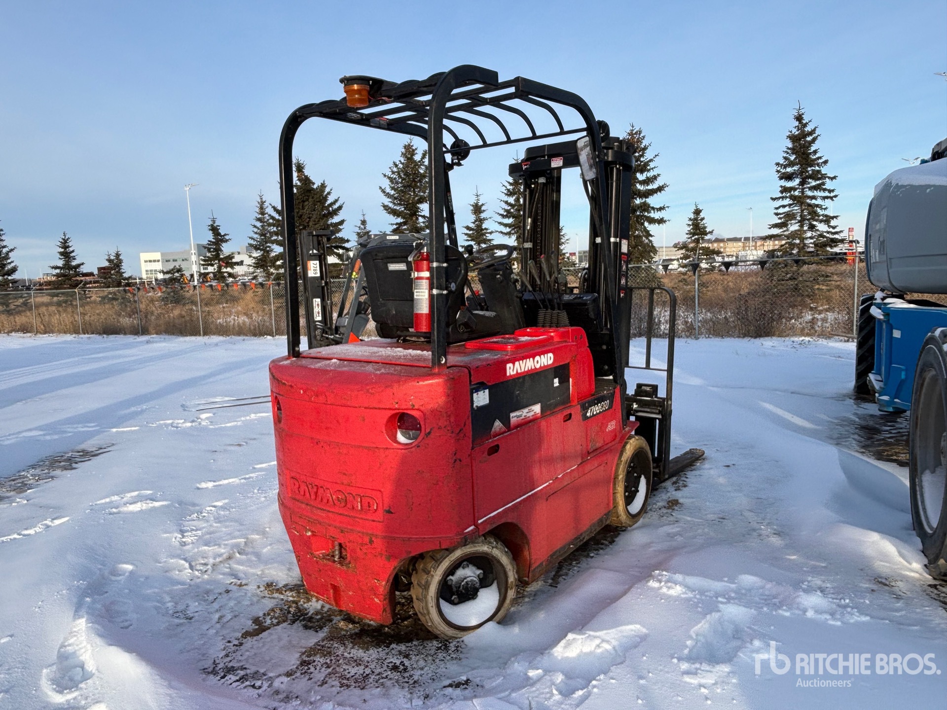 General Appearance with Imagen: esquina trasera derecha