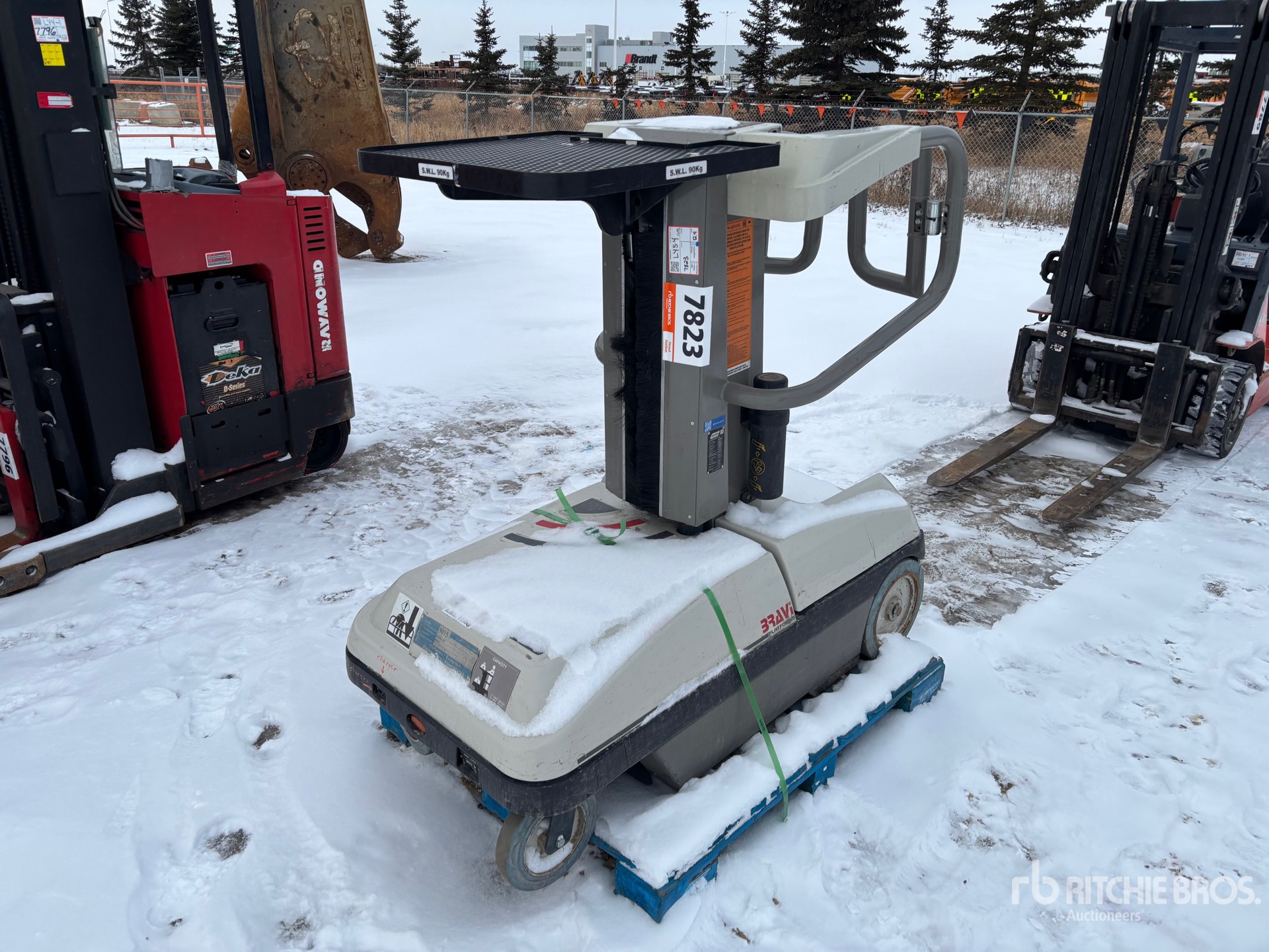 General Appearance with Picture, Left Front Corner