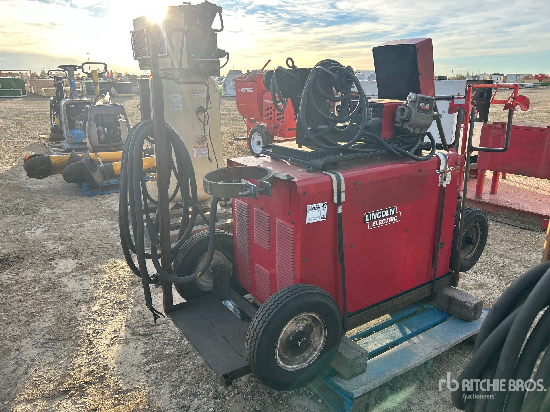 General Appearance with Image, coin arrière droit