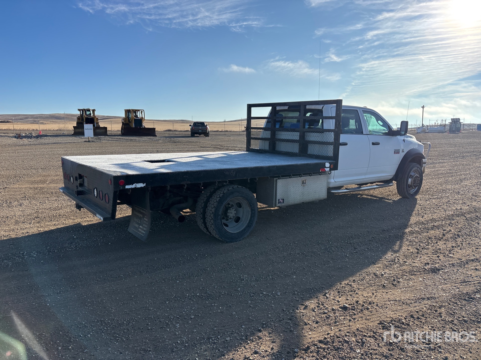 Aspect général with Image, coin arrière droit