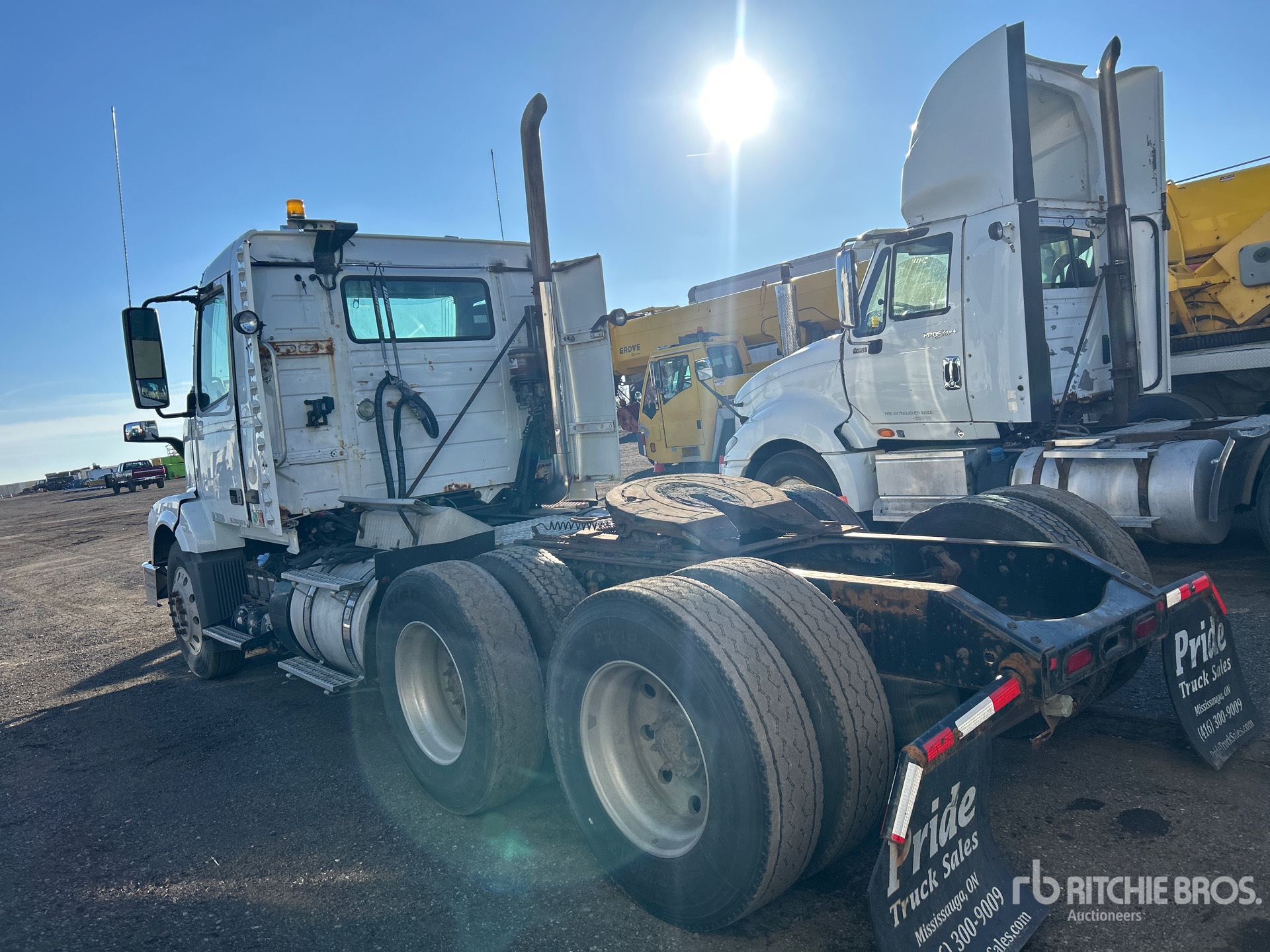 Aspect général with Image, coin arrière gauche