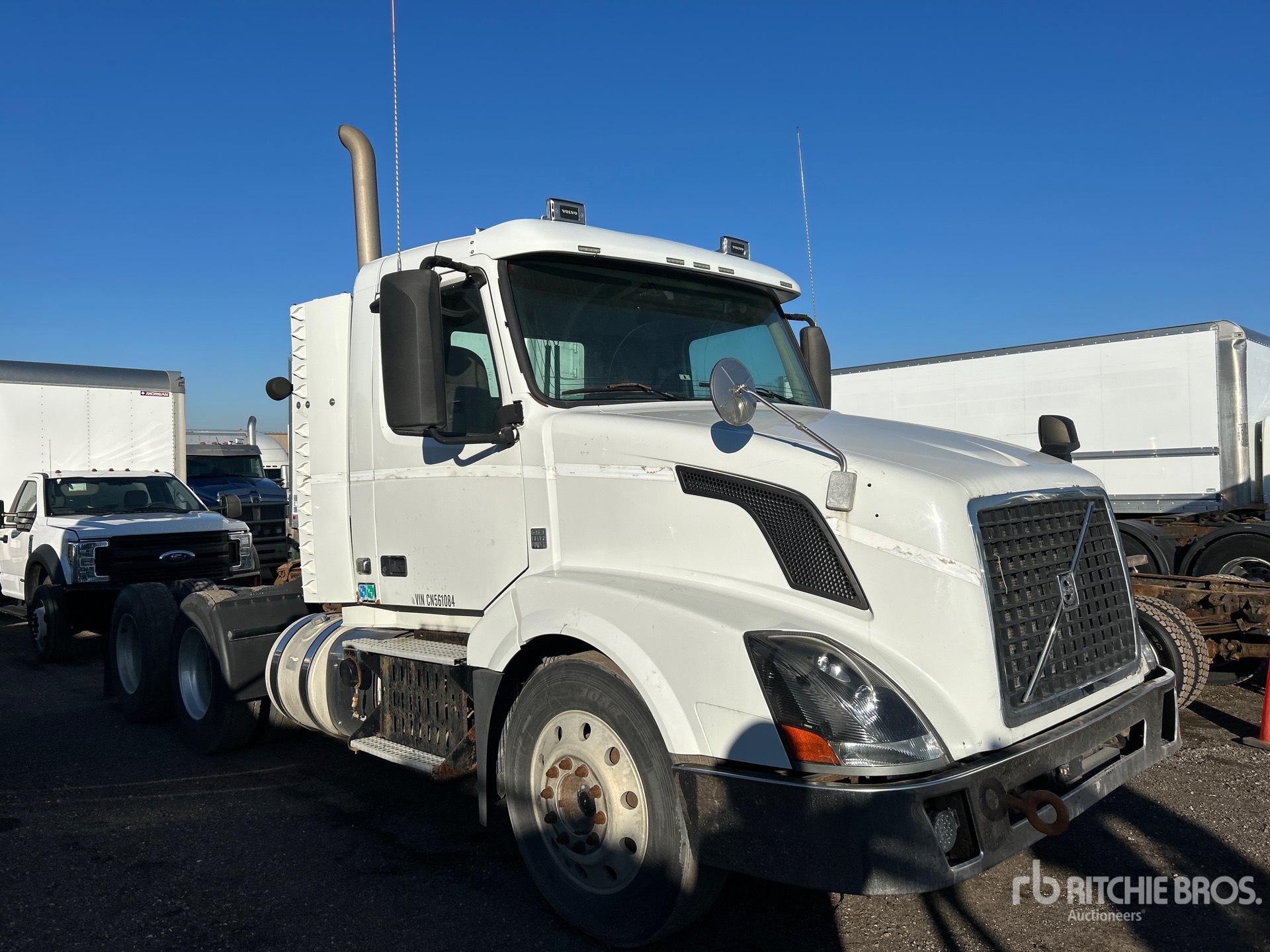 Aspect général with Image, coin avant droit