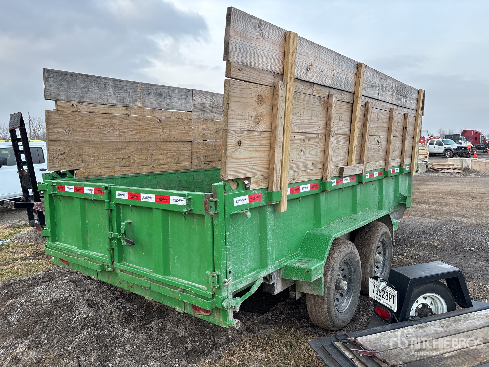 Aspect général with Image, coin arrière droit