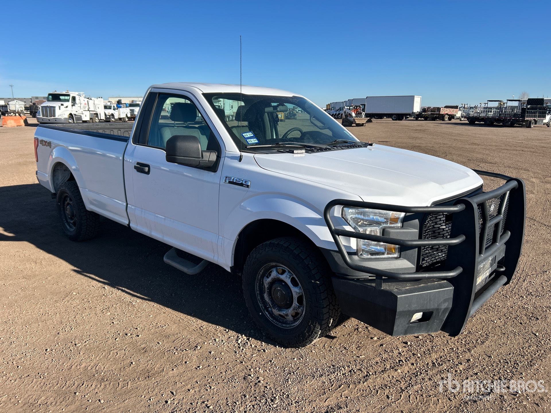 General Appearance with Image, coin avant droit