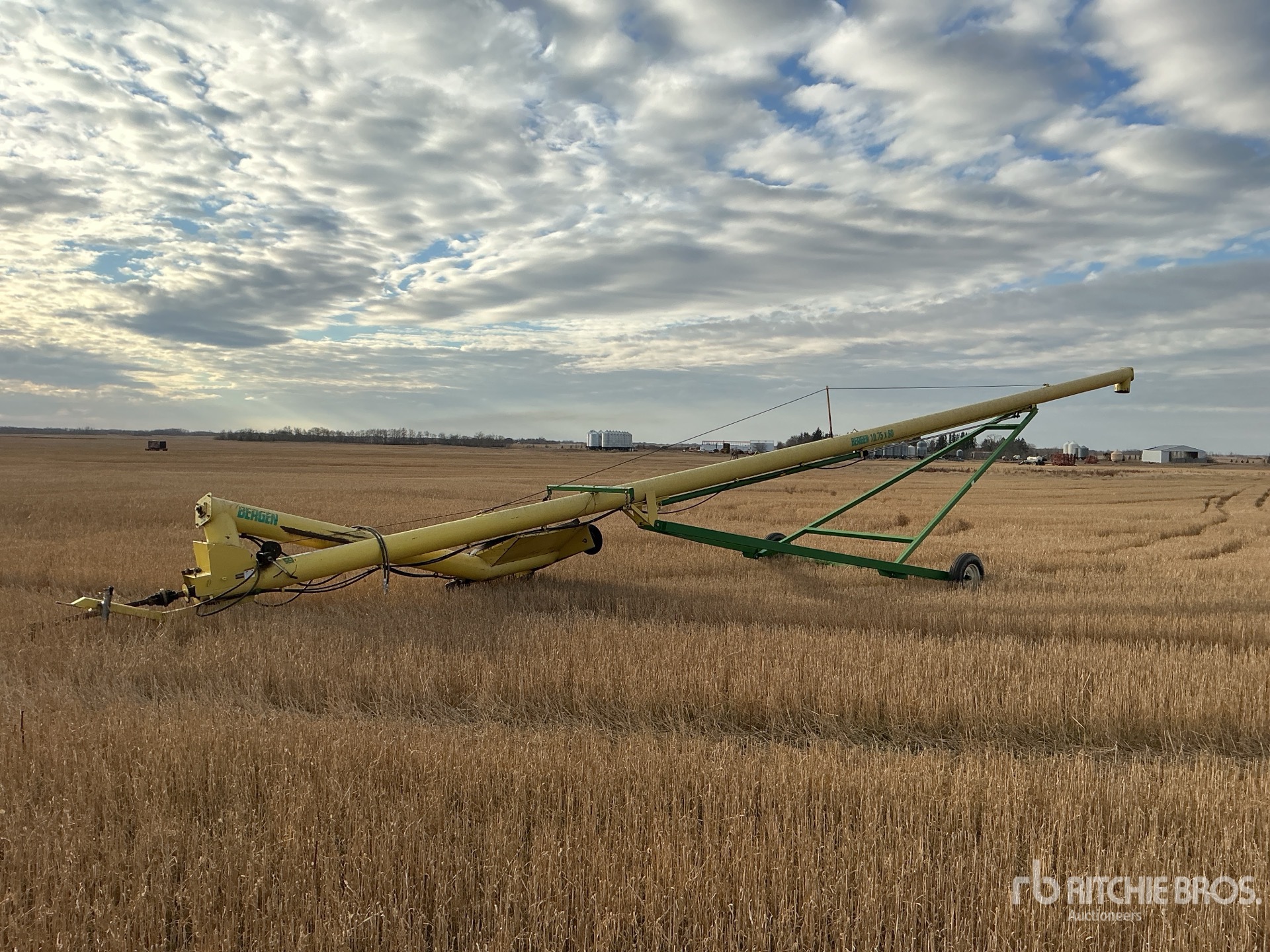 General Appearance with Foto, angolo anteriore sinistro