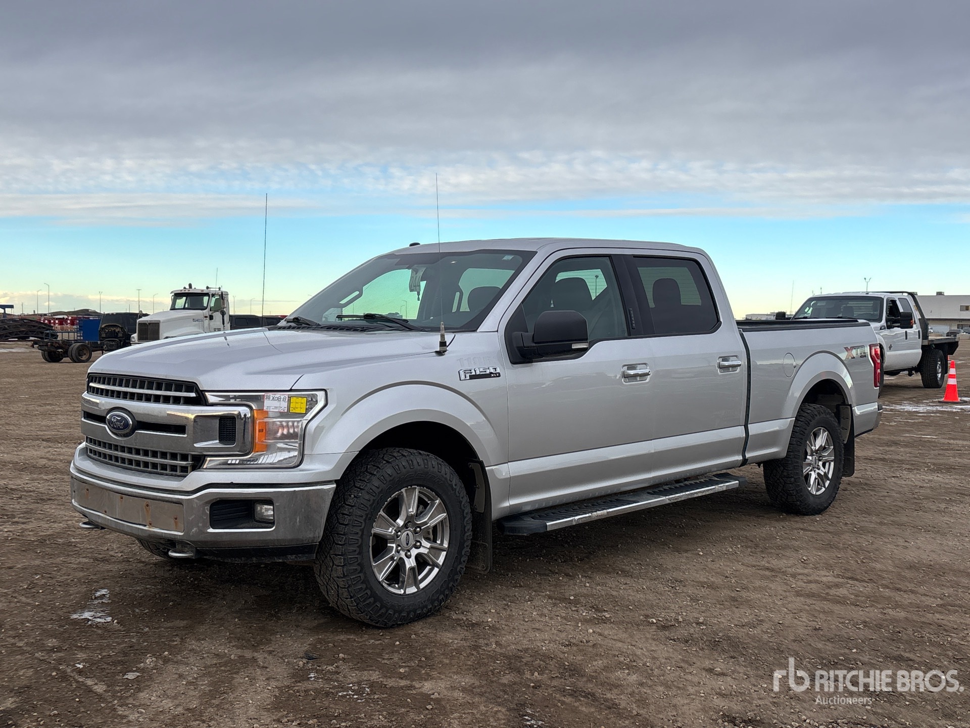 General Appearance with Picture, Left Front Corner