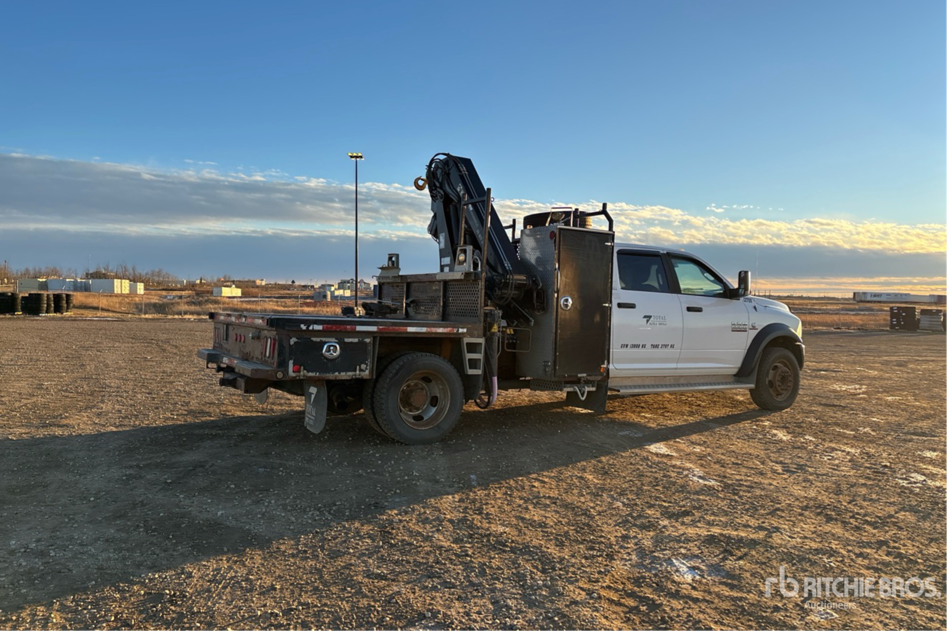 General Appearance with Imagen: esquina trasera derecha