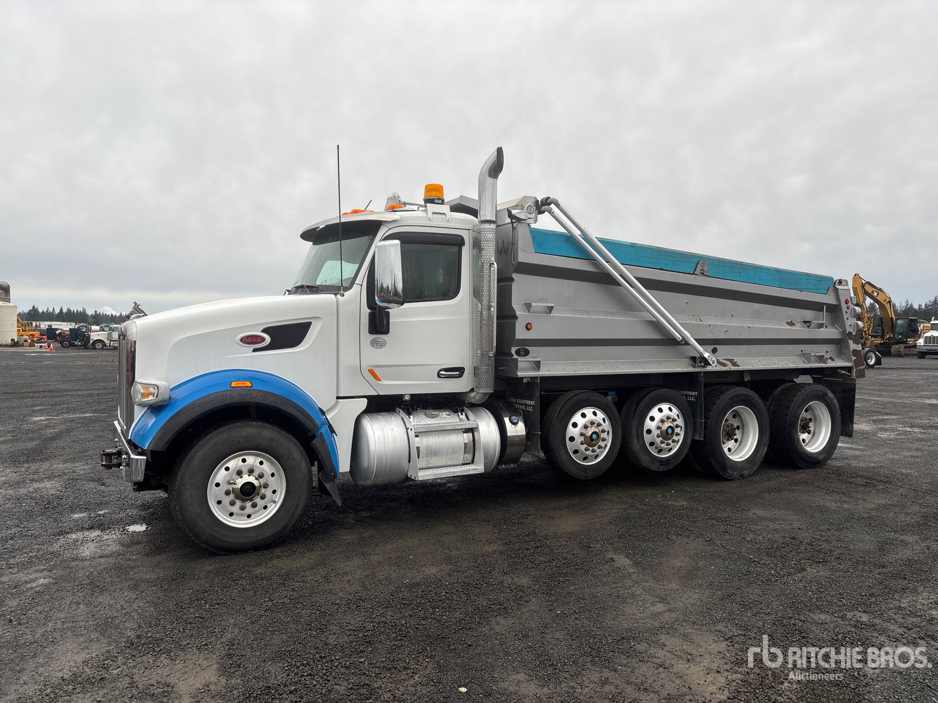 General Appearance with Featured Photo