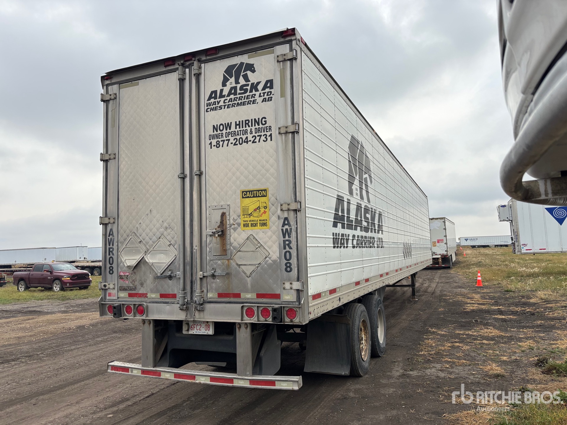 Aspect général with Image, coin arrière droit