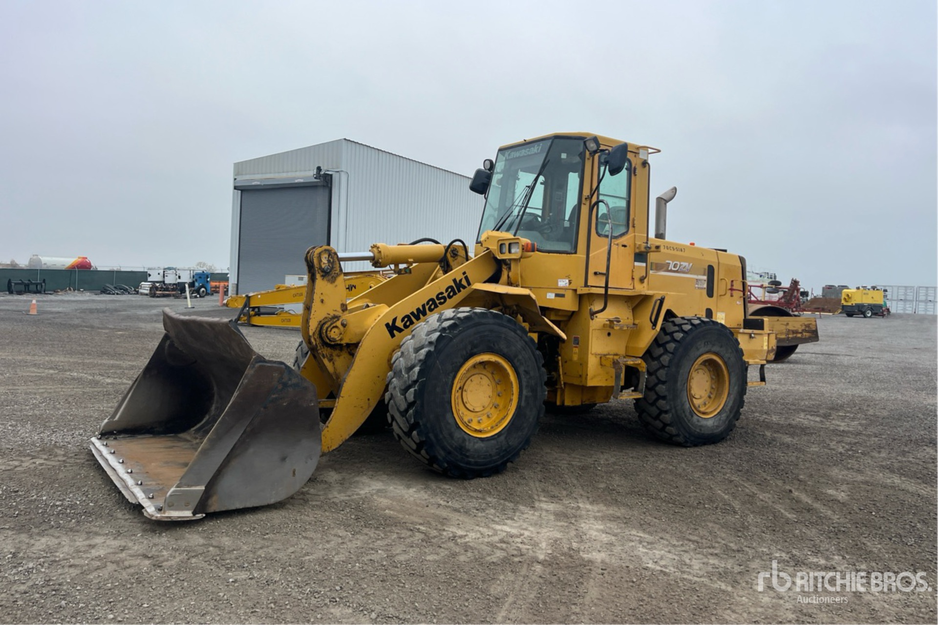 General Appearance with Picture, Left Front Corner