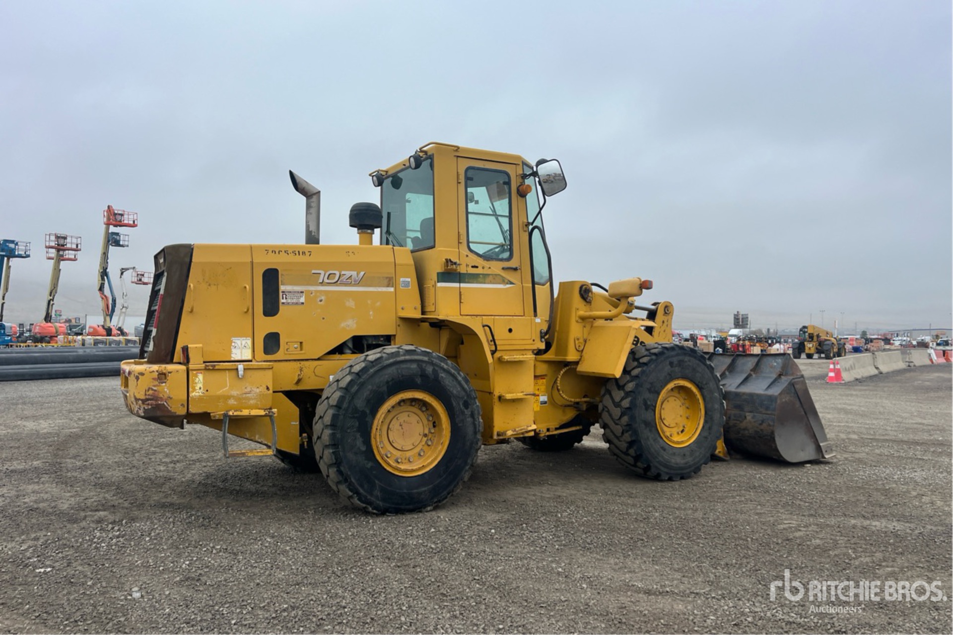 General Appearance with Picture, Right Rear Corner