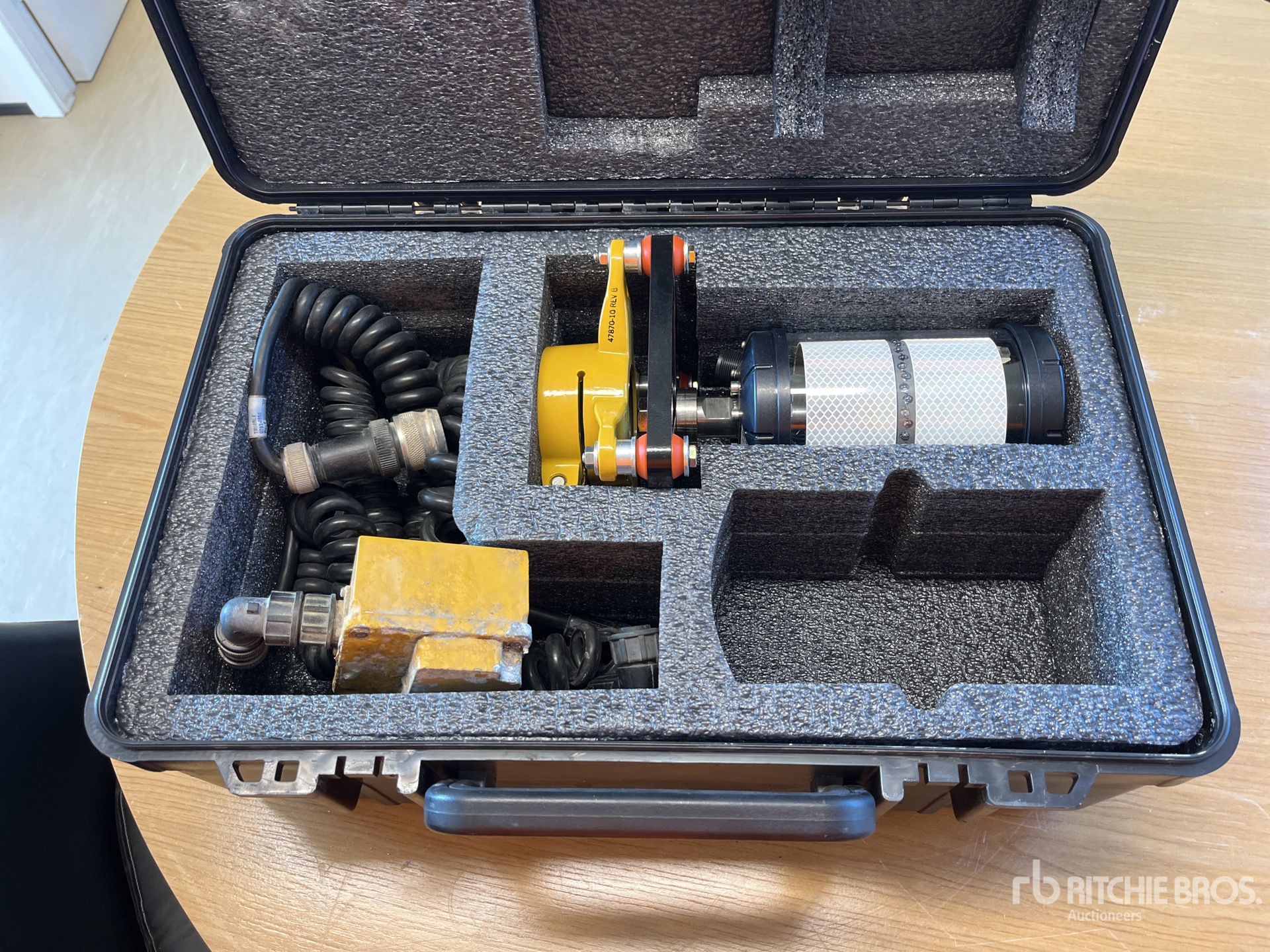 Aspect général with Image, coin avant gauche