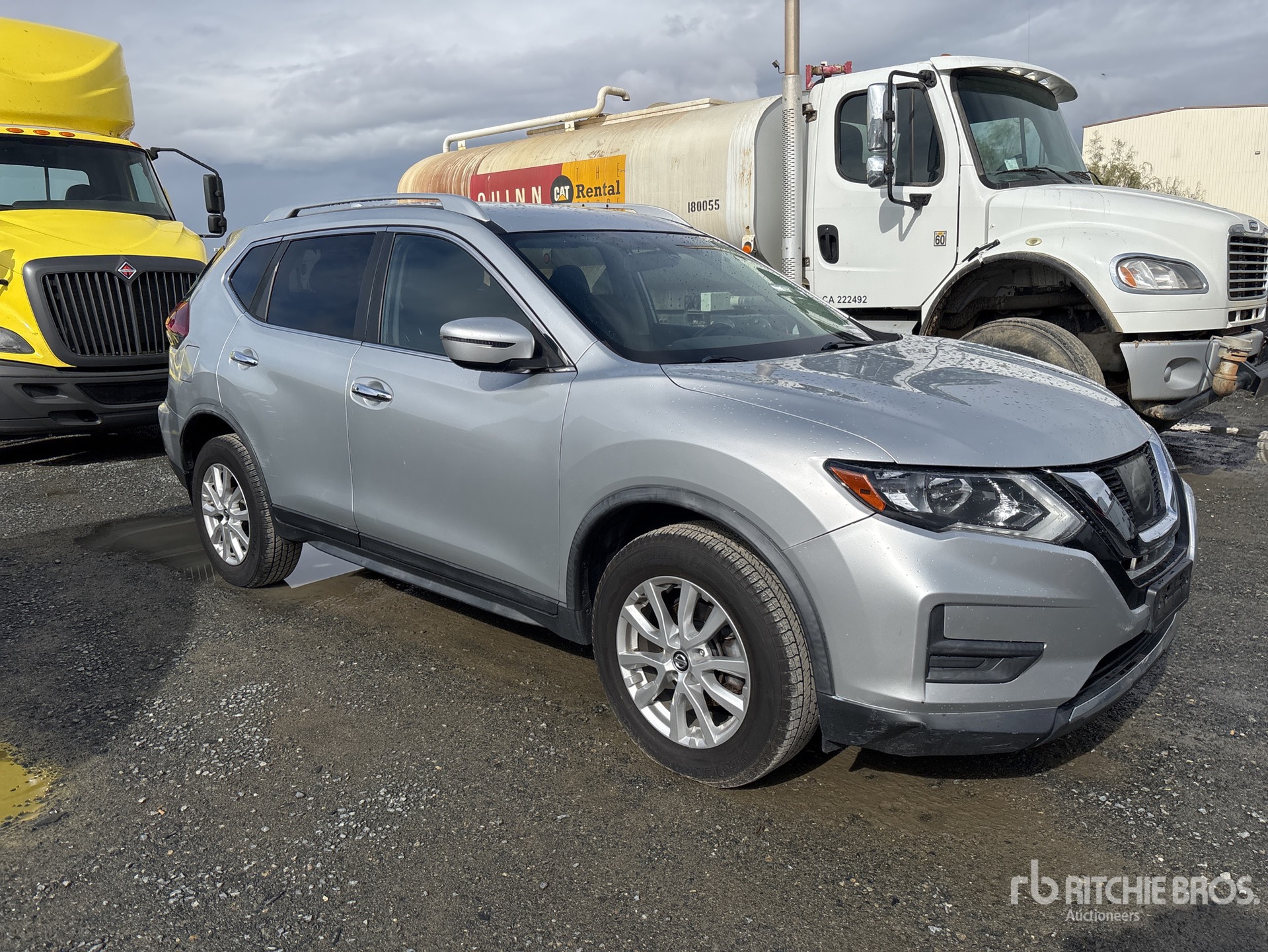 General Appearance with Foto, angolo anteriore destro