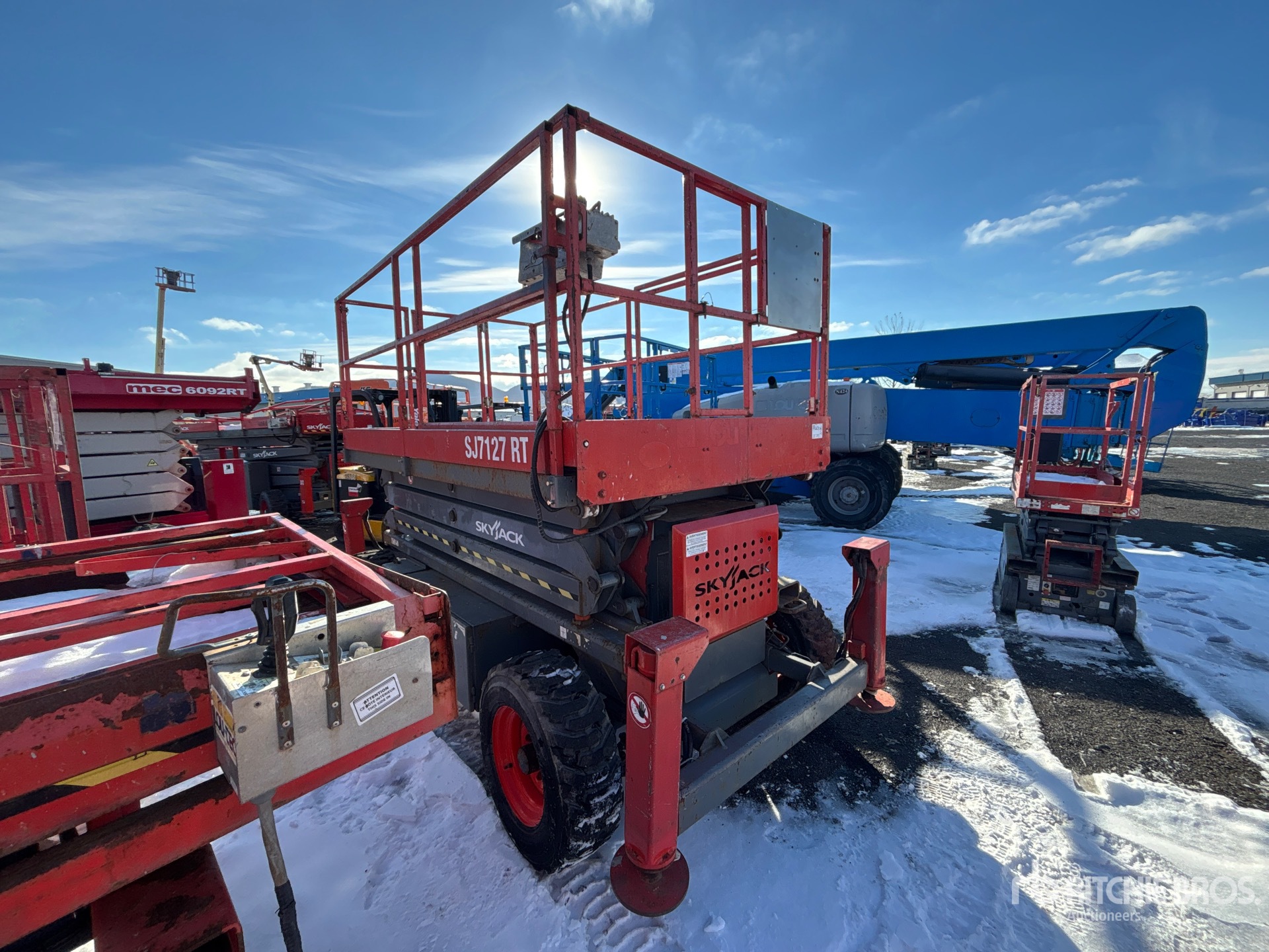 General Appearance with Imagen: esquina trasera izquierda