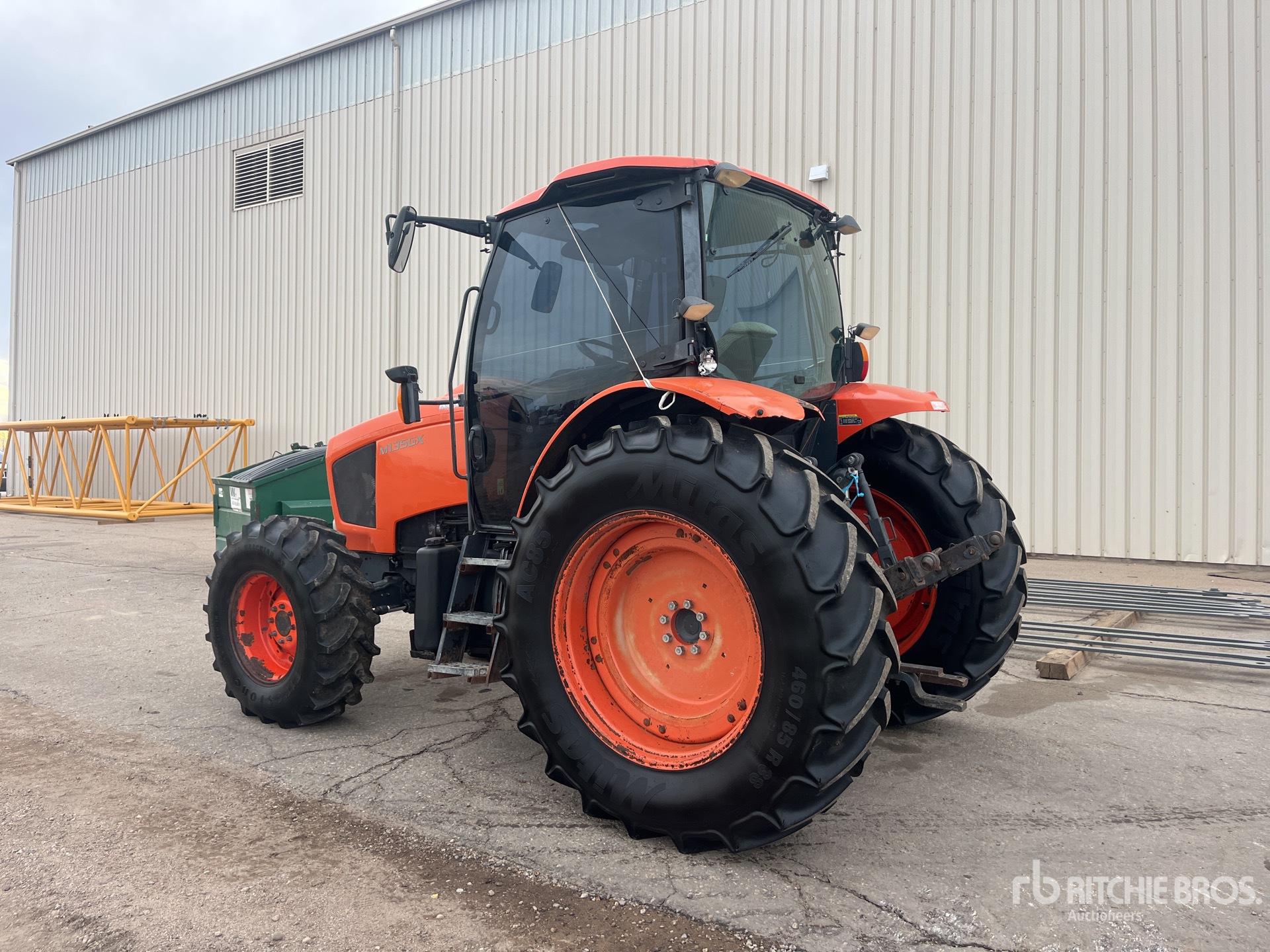 General Appearance with Imagen: esquina trasera izquierda