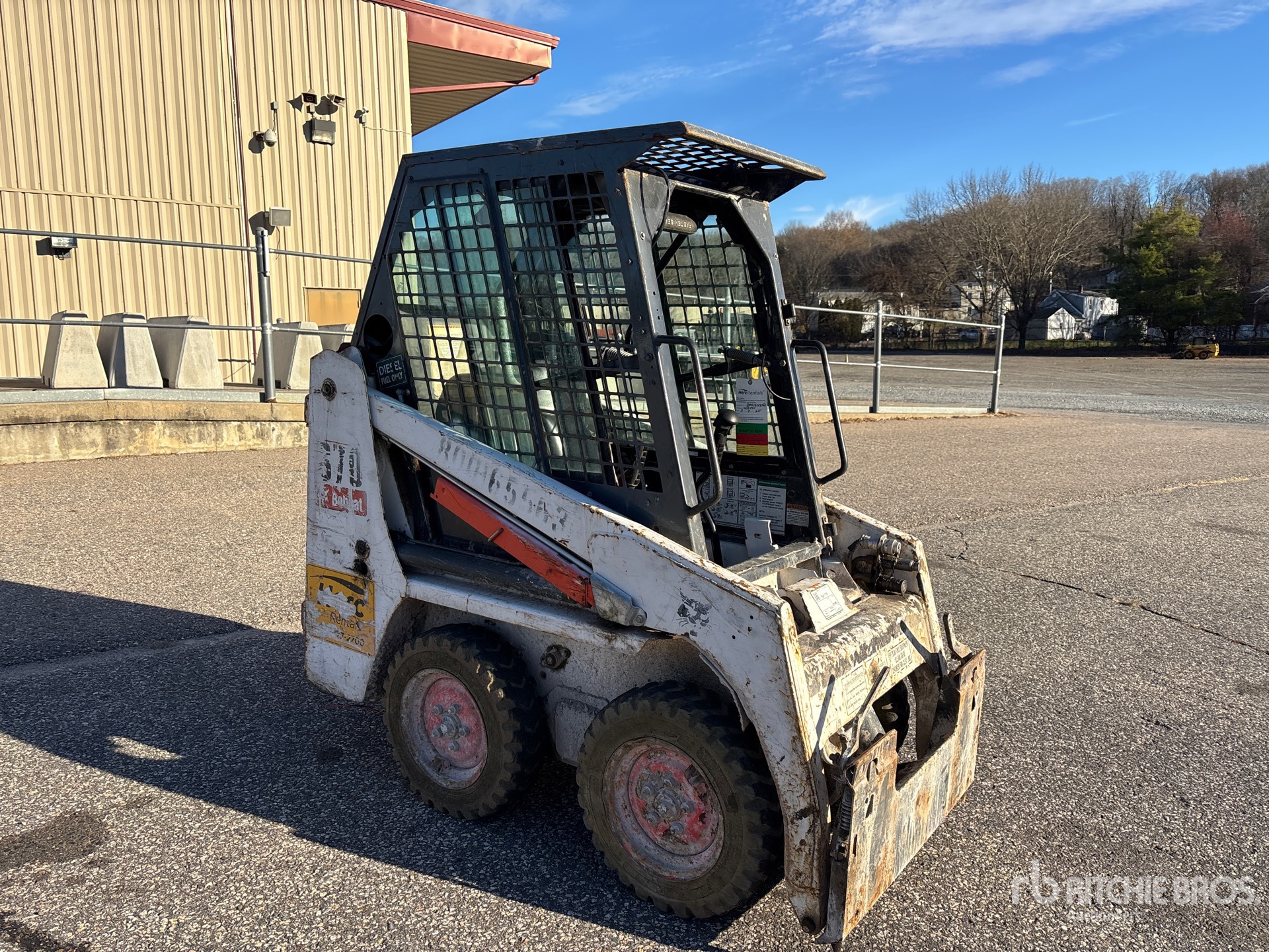 General Appearance with Picture, Right Front Corner