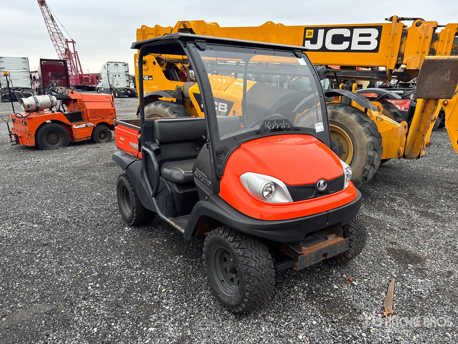 General Appearance with Picture, Right Front Corner