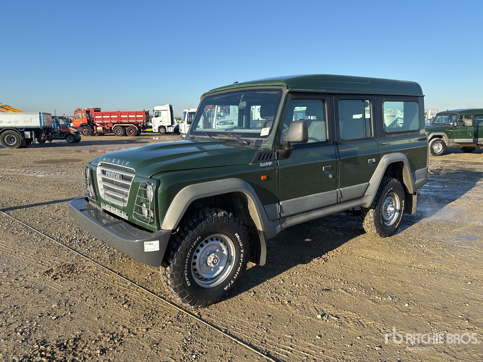 General Appearance with Picture, Left Front Corner