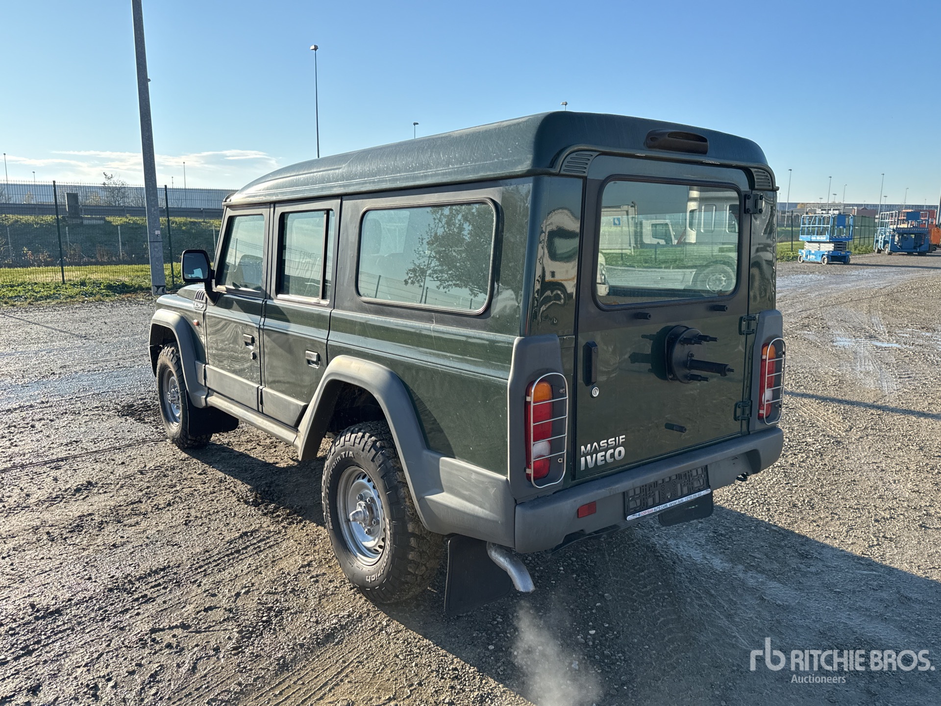 General Appearance with Picture, Left Rear Corner