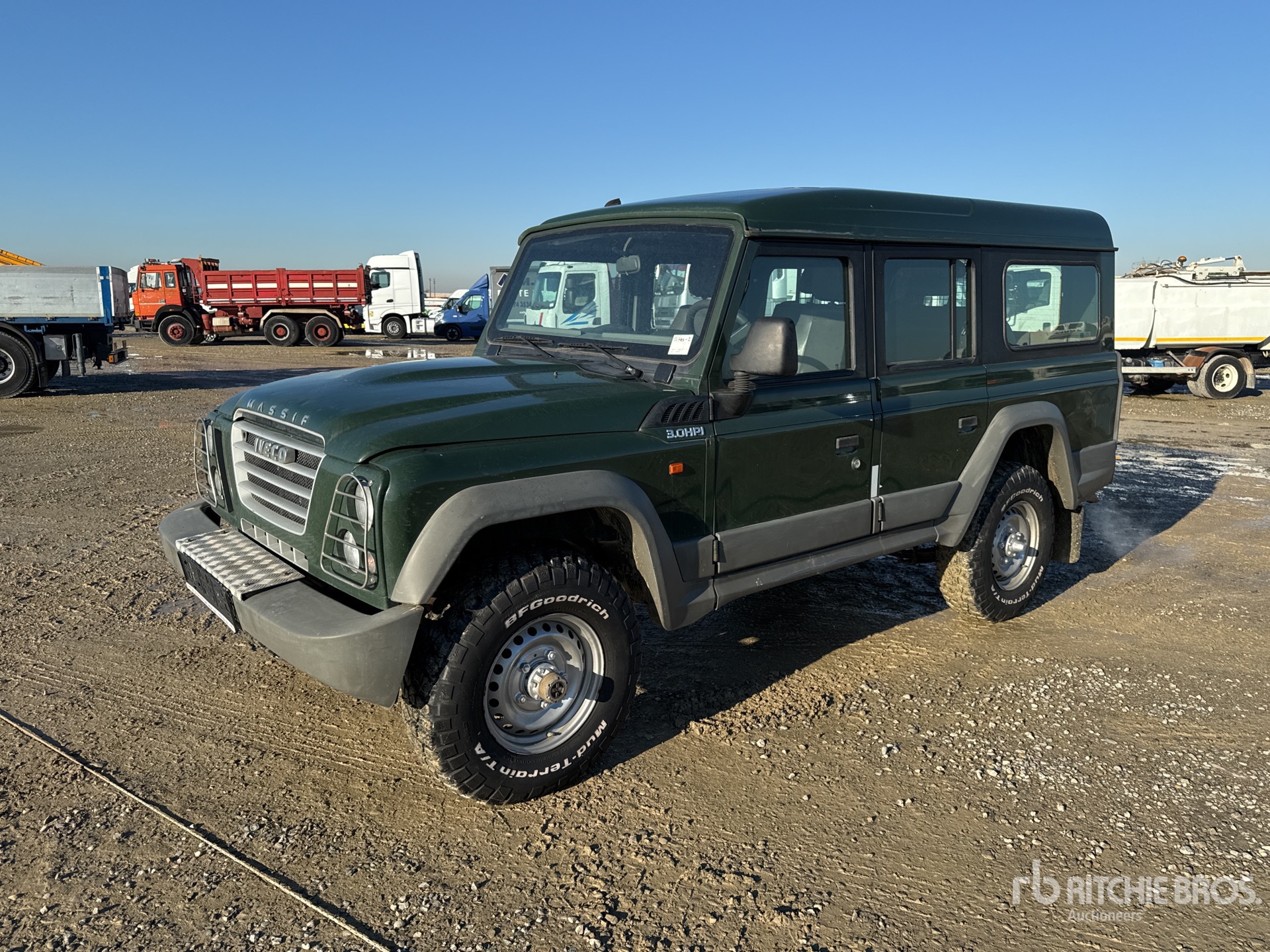 General Appearance with Picture, Left Front Corner