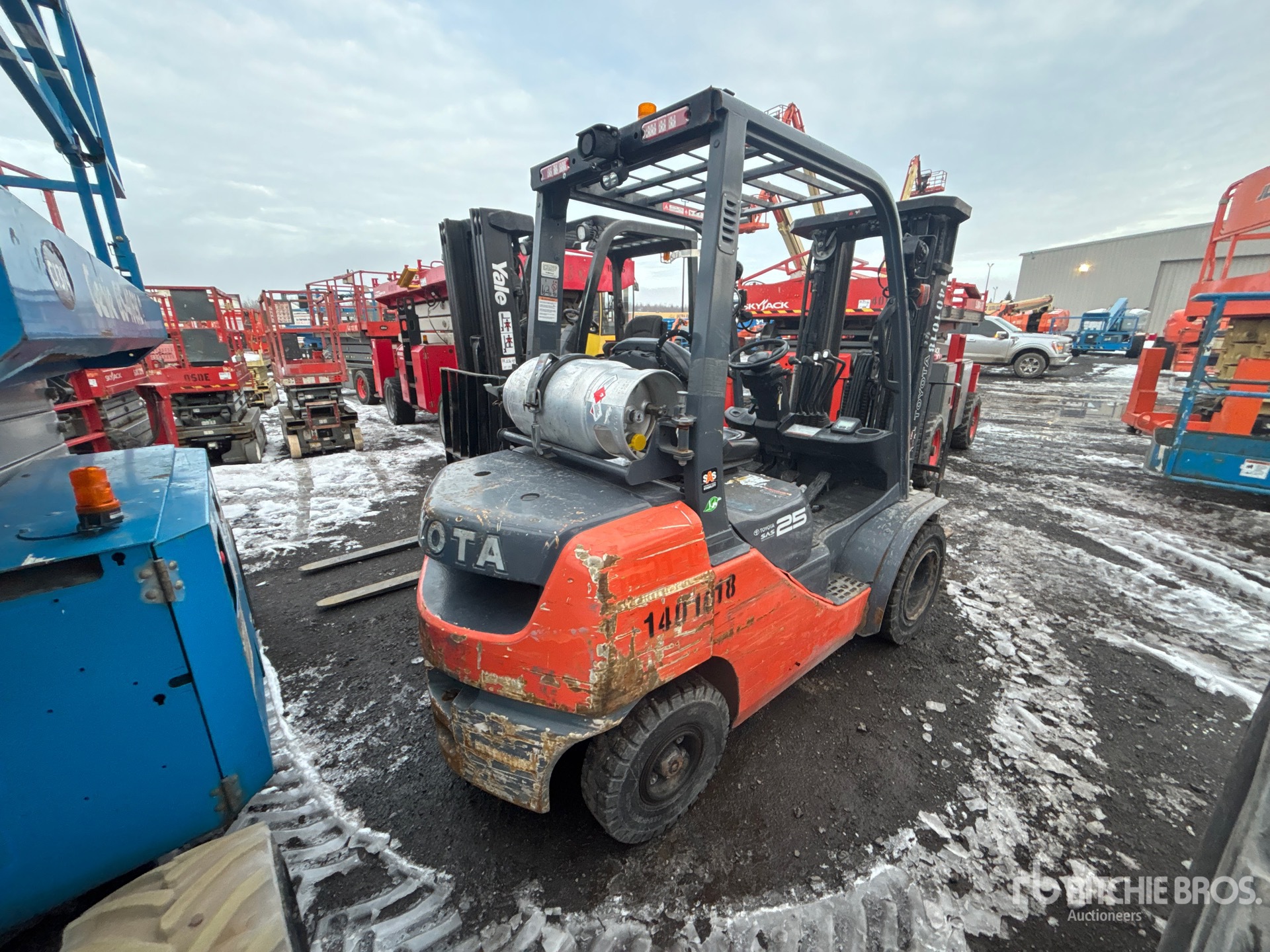 General Appearance with Imagen: esquina trasera derecha