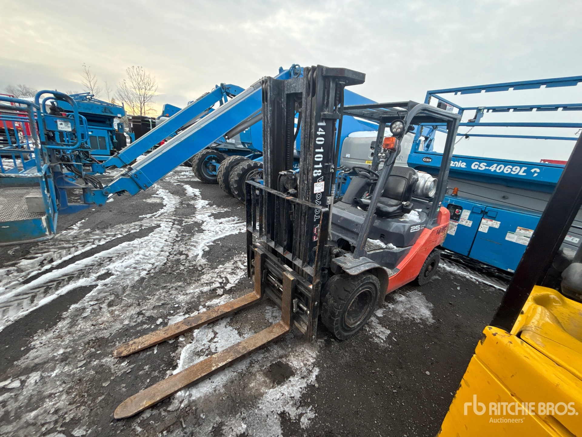 General Appearance with Imagen: esquina delantera izquierda