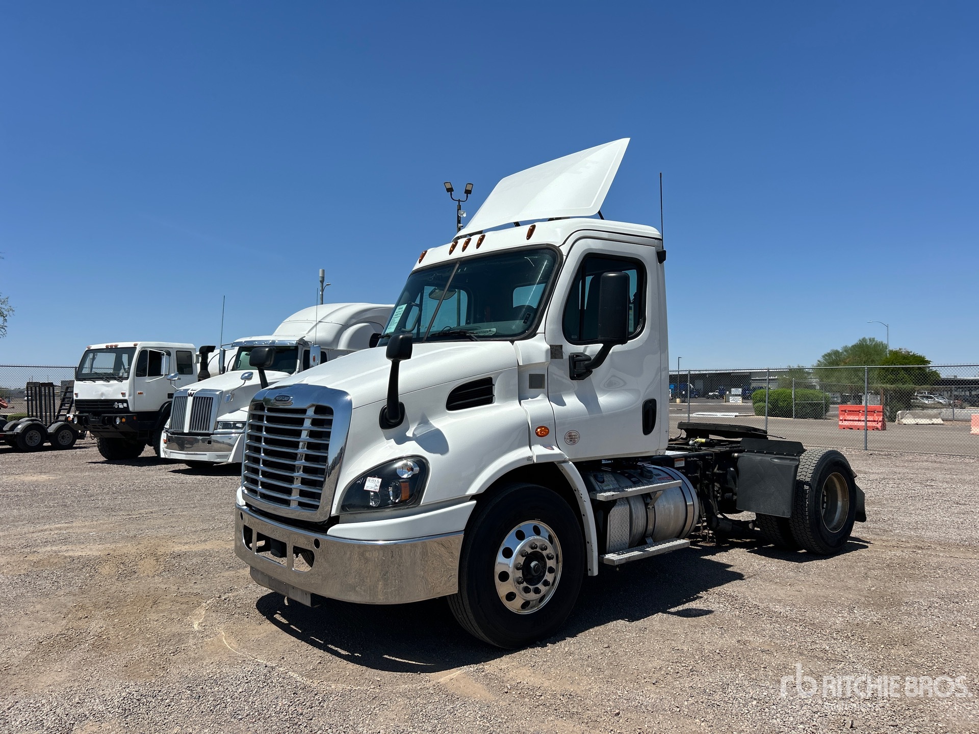 General Appearance with Image, coin avant gauche