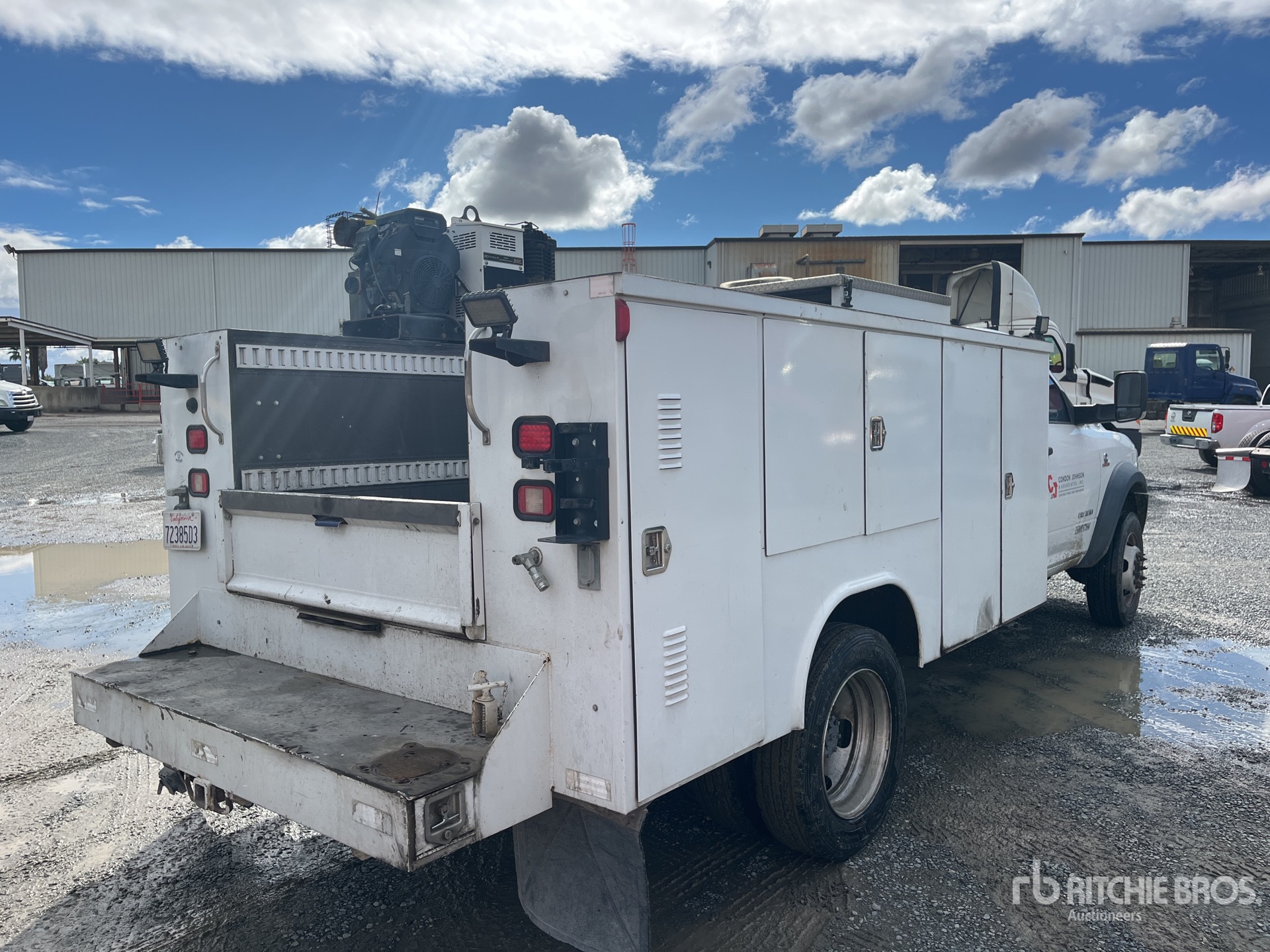 General Appearance with Picture, Right Rear Corner