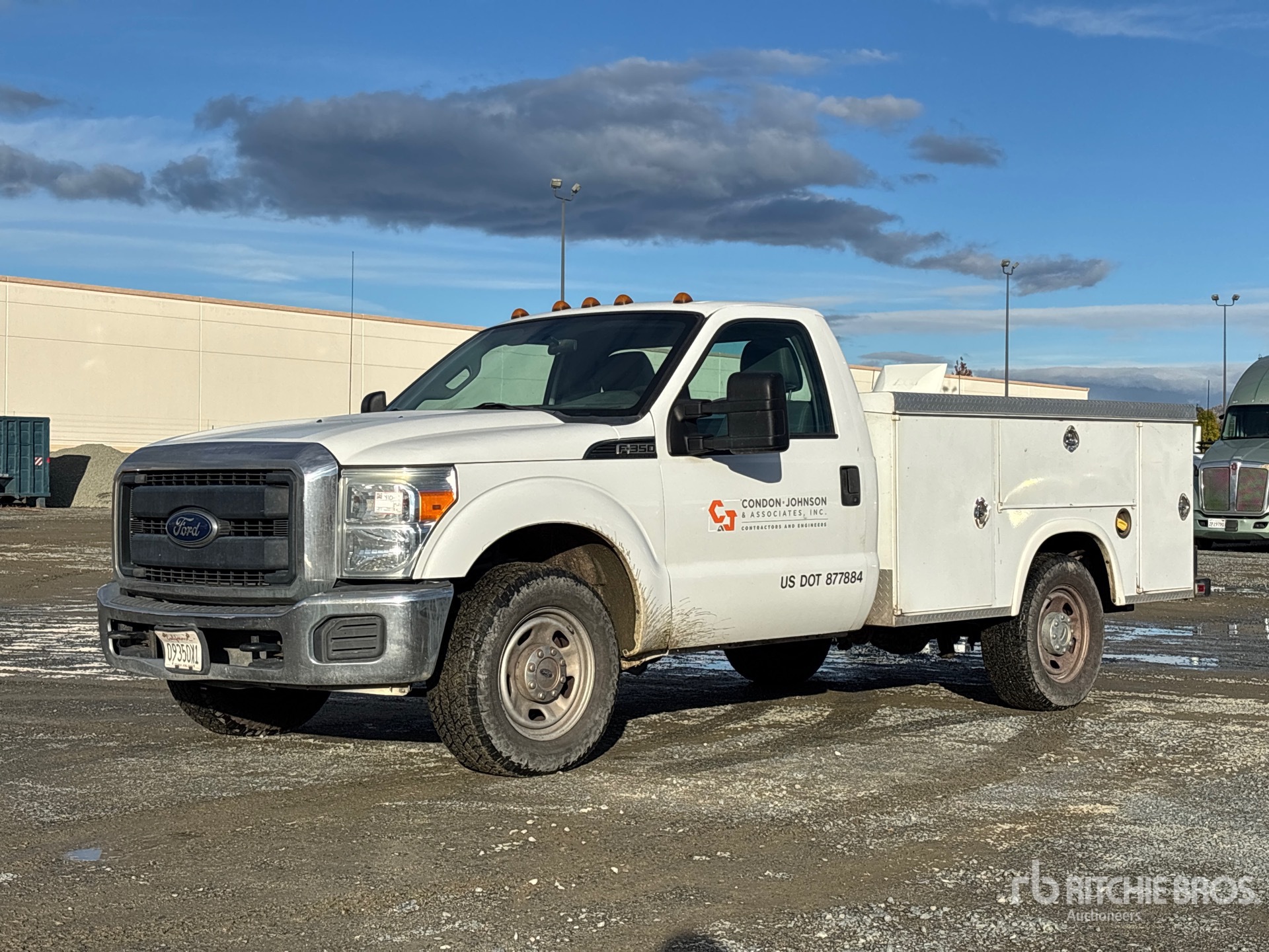 General Appearance with Foto, angolo anteriore sinistro