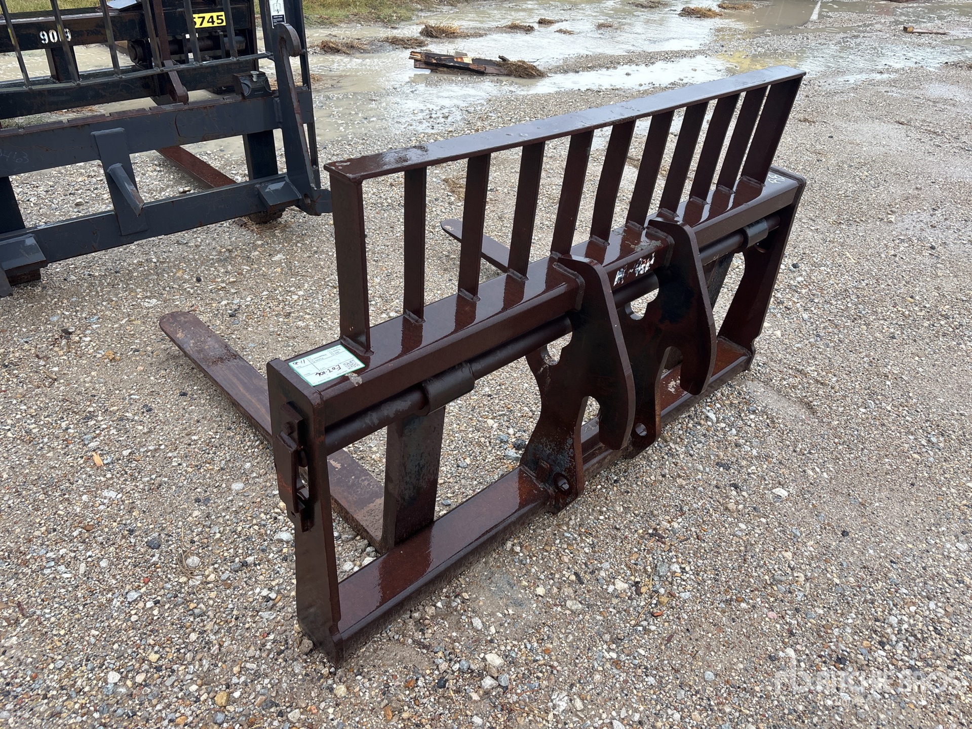 General Appearance with Picture, Left Rear Corner