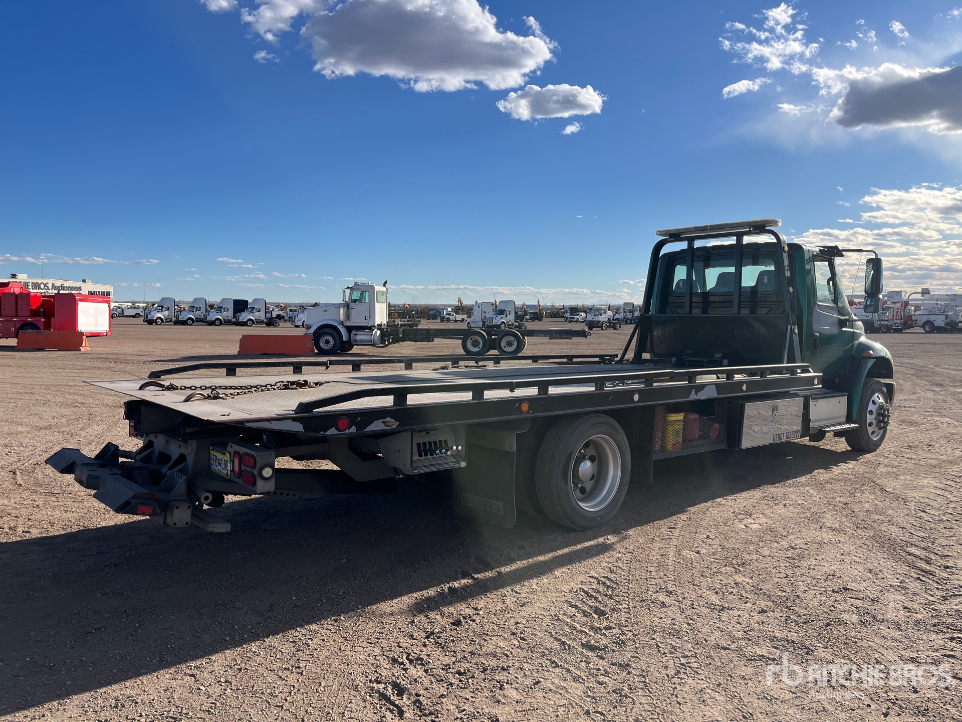 General Appearance with Foto, angolo anteriore sinistro