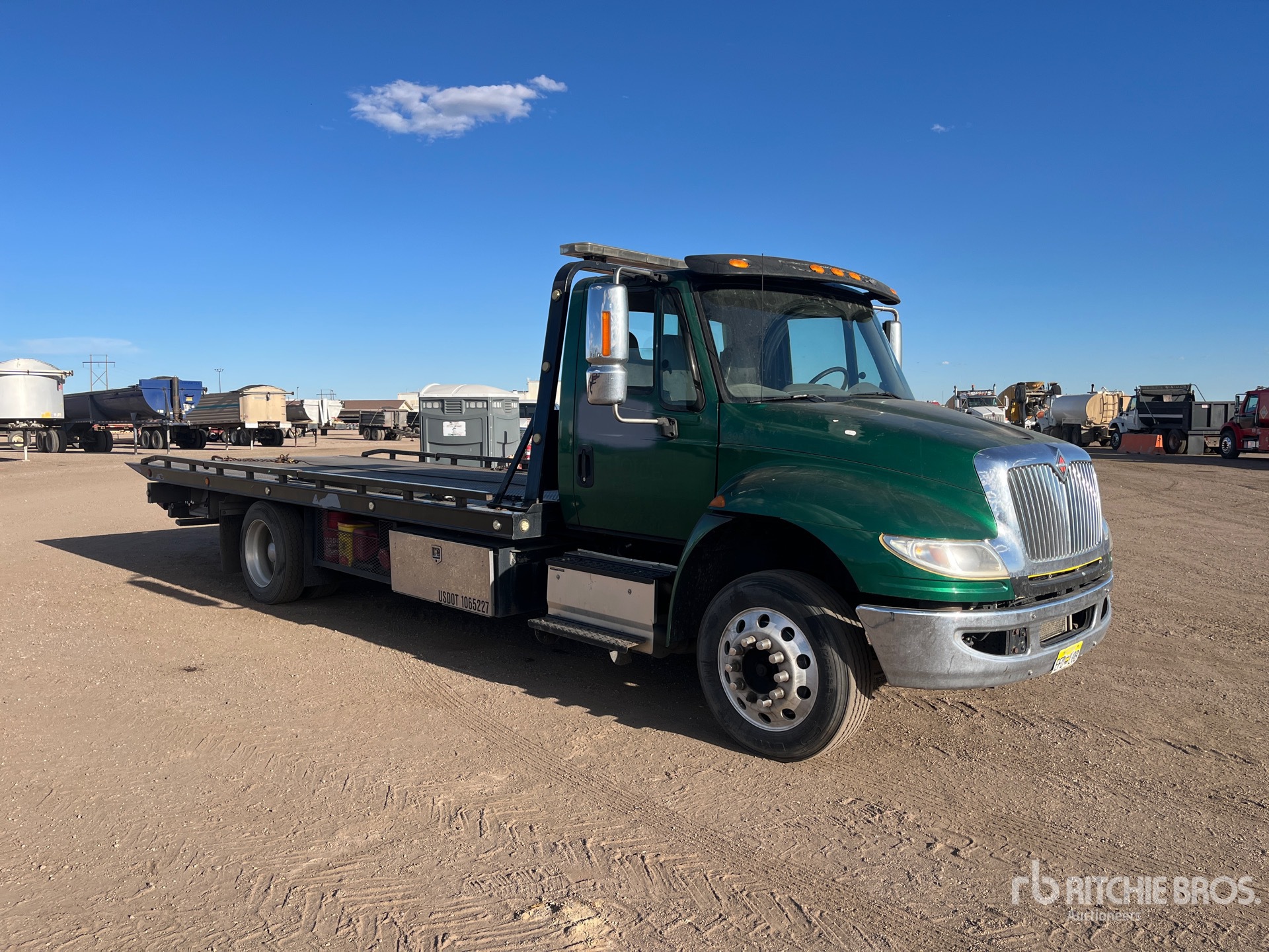 General Appearance with Foto, angolo anteriore destro