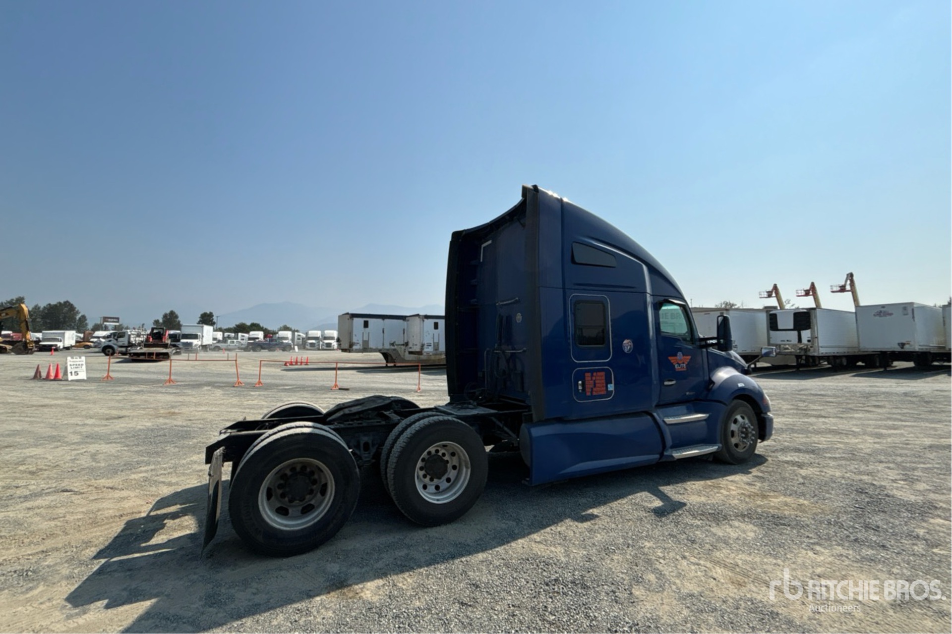 General Appearance with Zdjęcie, prawy dolny róg