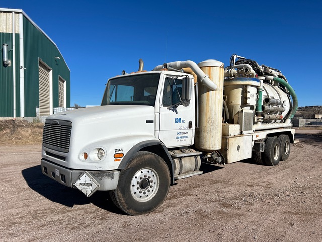 2001 Freightliner FL112 6x4 Vacuum Tanker Truck